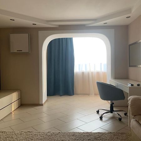 Cozy And Comfortable Apartment Cerkasî Exterior foto