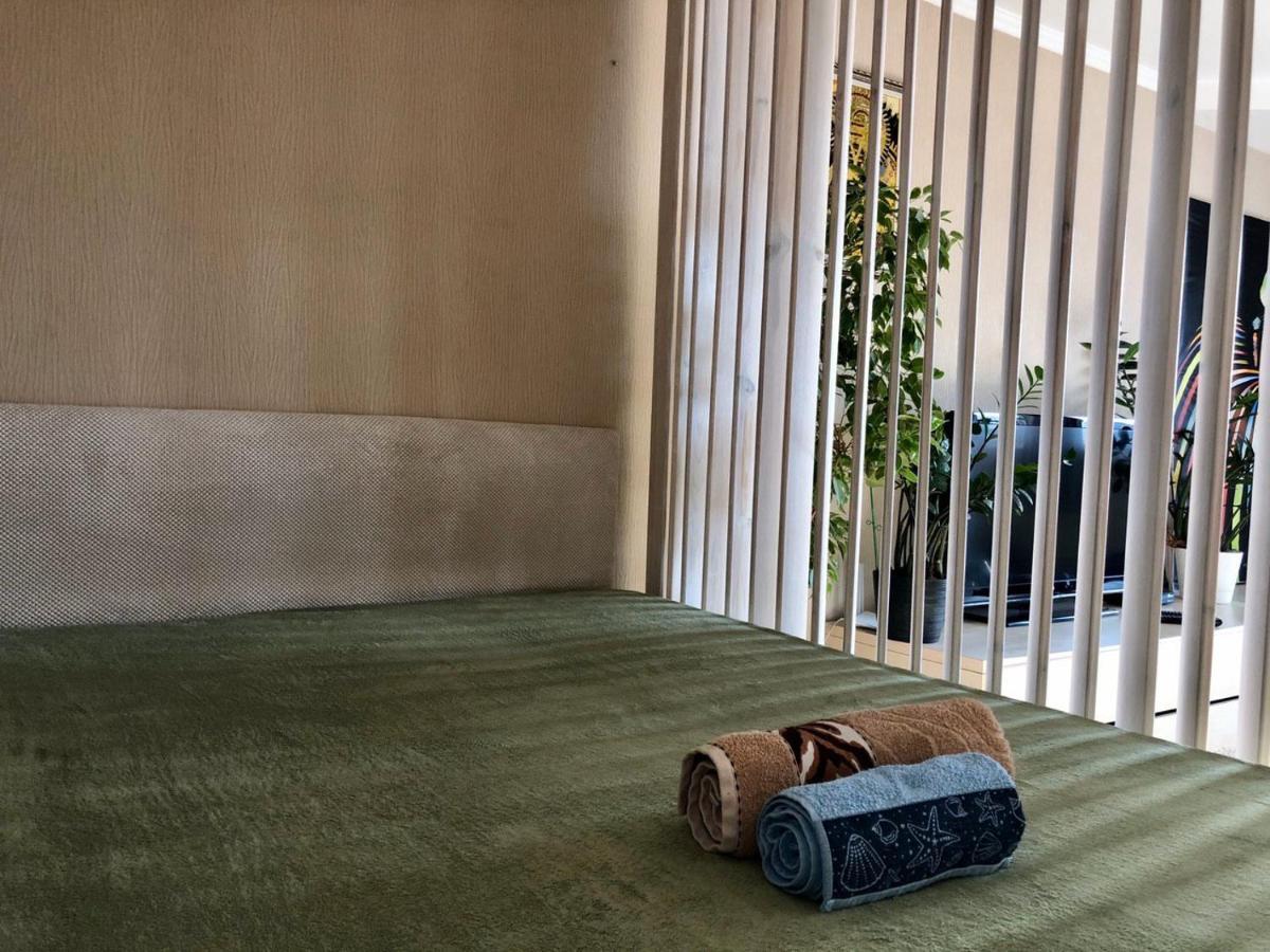 Cozy And Comfortable Apartment Cerkasî Exterior foto