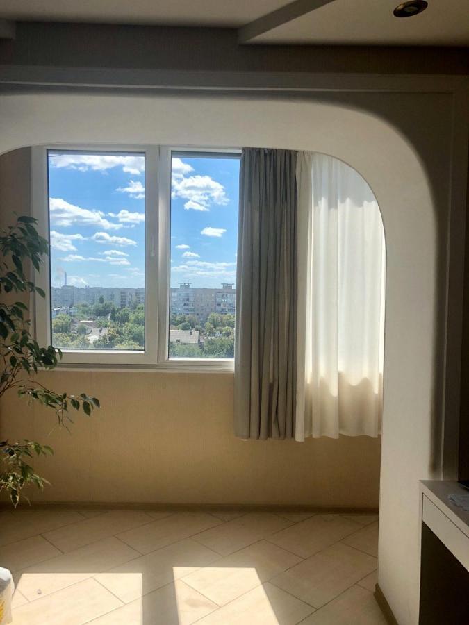 Cozy And Comfortable Apartment Cerkasî Exterior foto